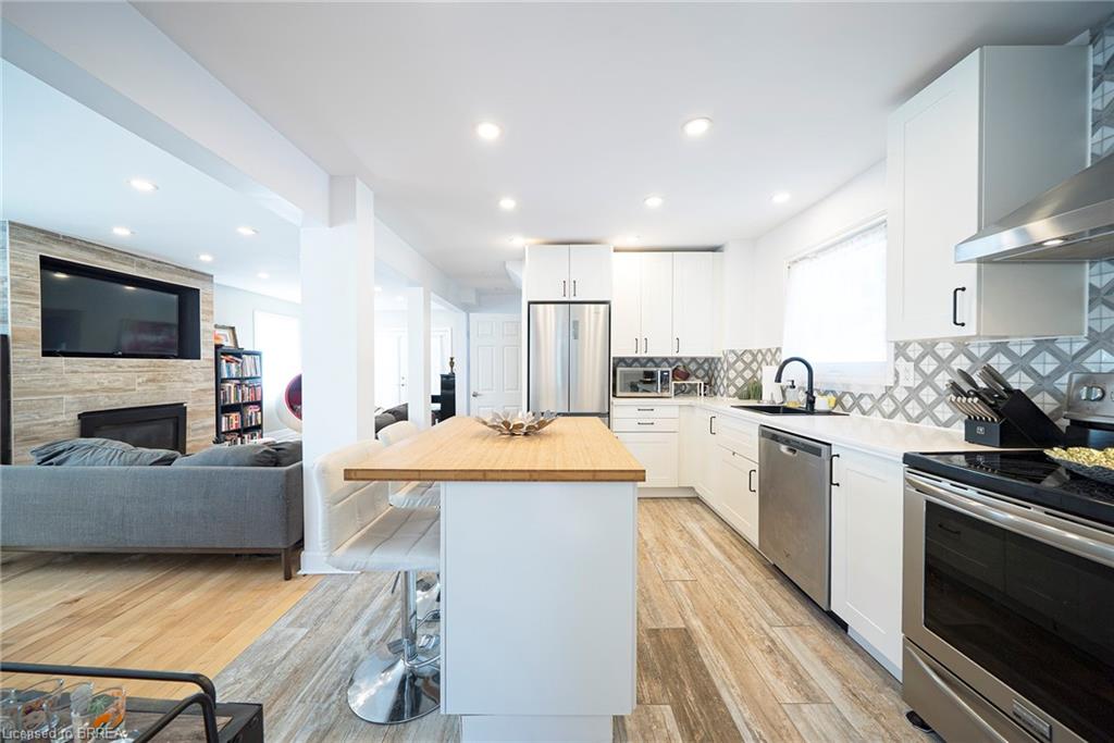 32 Elmwood Avenue Property Photo 8