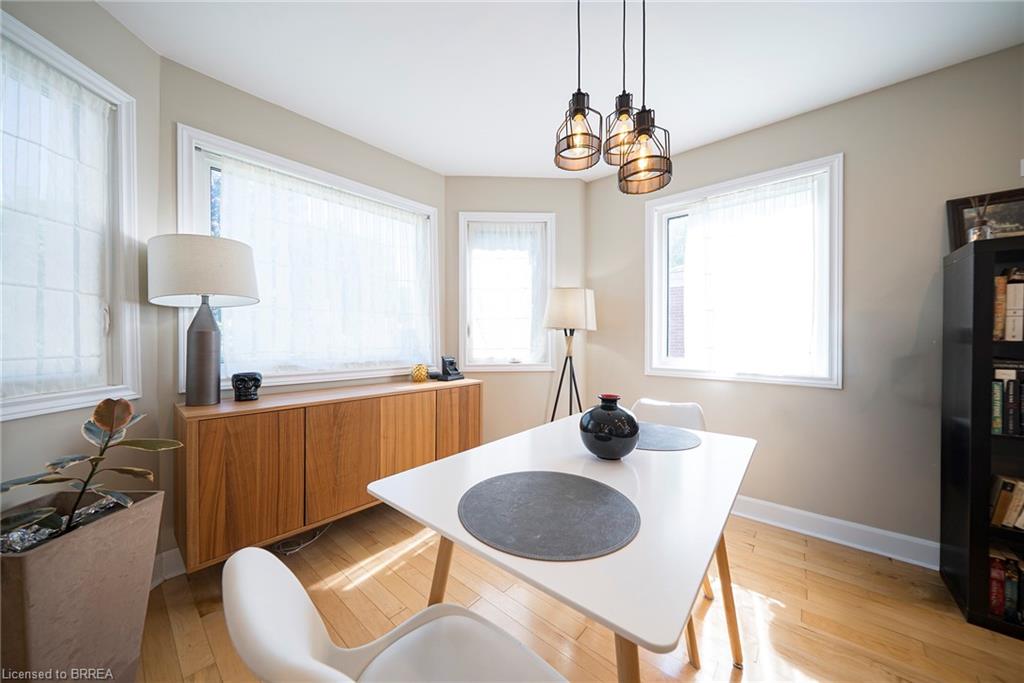 32 Elmwood Avenue Property Photo 11