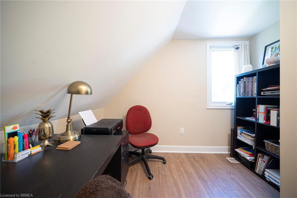 32 Elmwood Avenue Property Photo 21