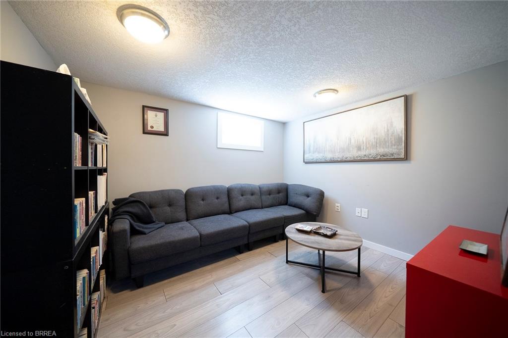 32 Elmwood Avenue Property Photo 22