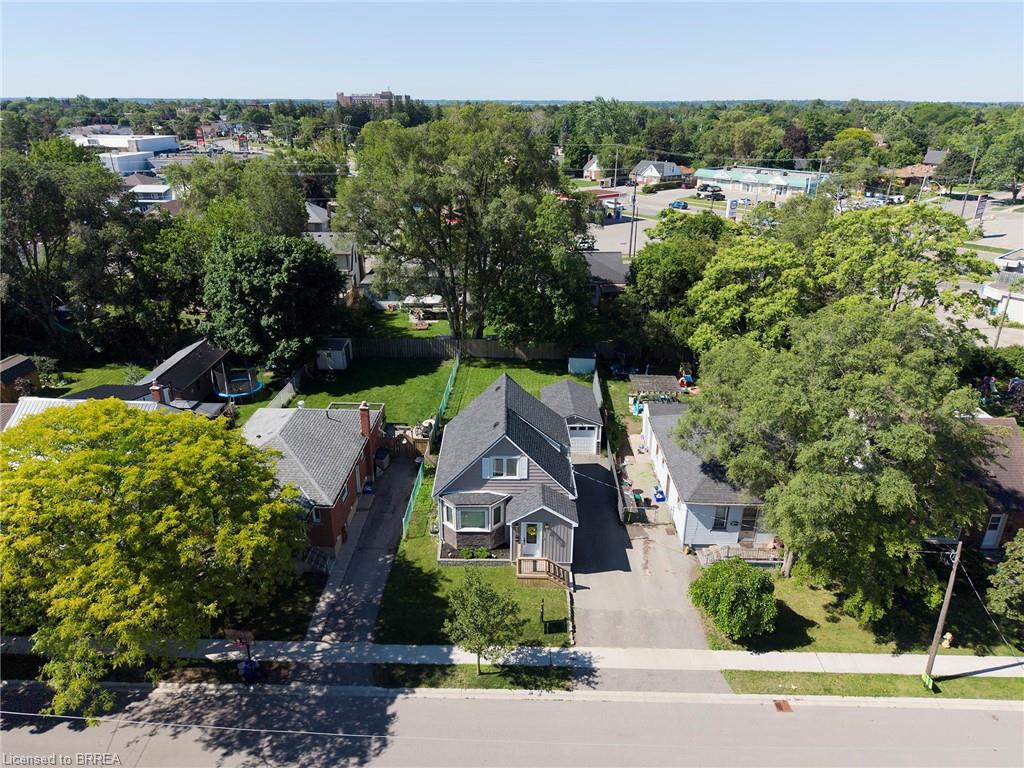 32 Elmwood Avenue Property Photo 31