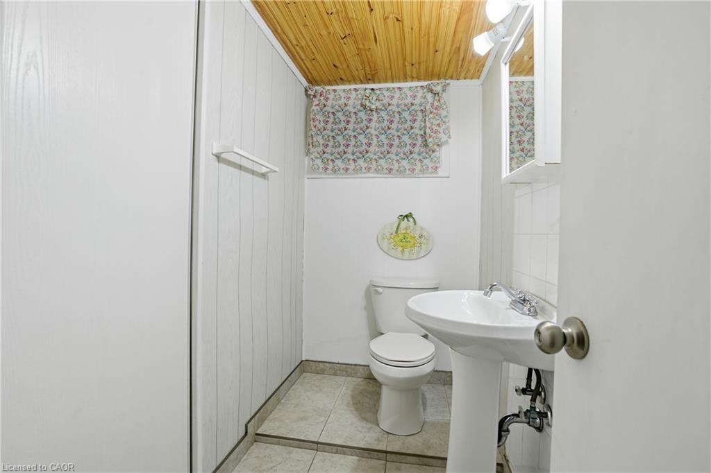 147 Village Road Property Photo 25