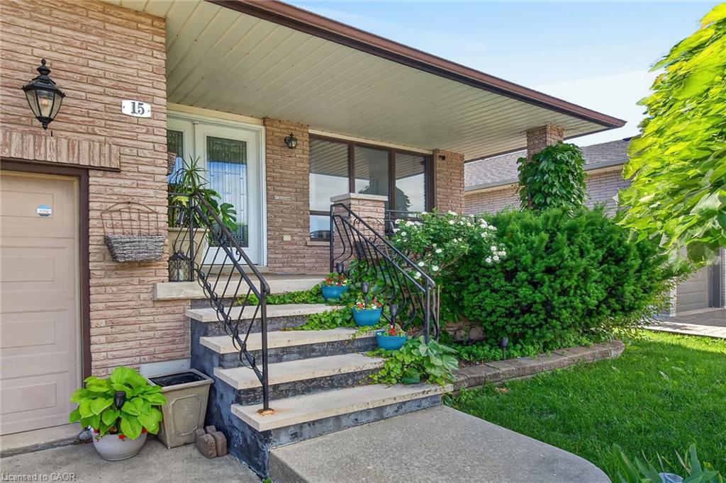 15 Ellen Avenue Property Photo 3