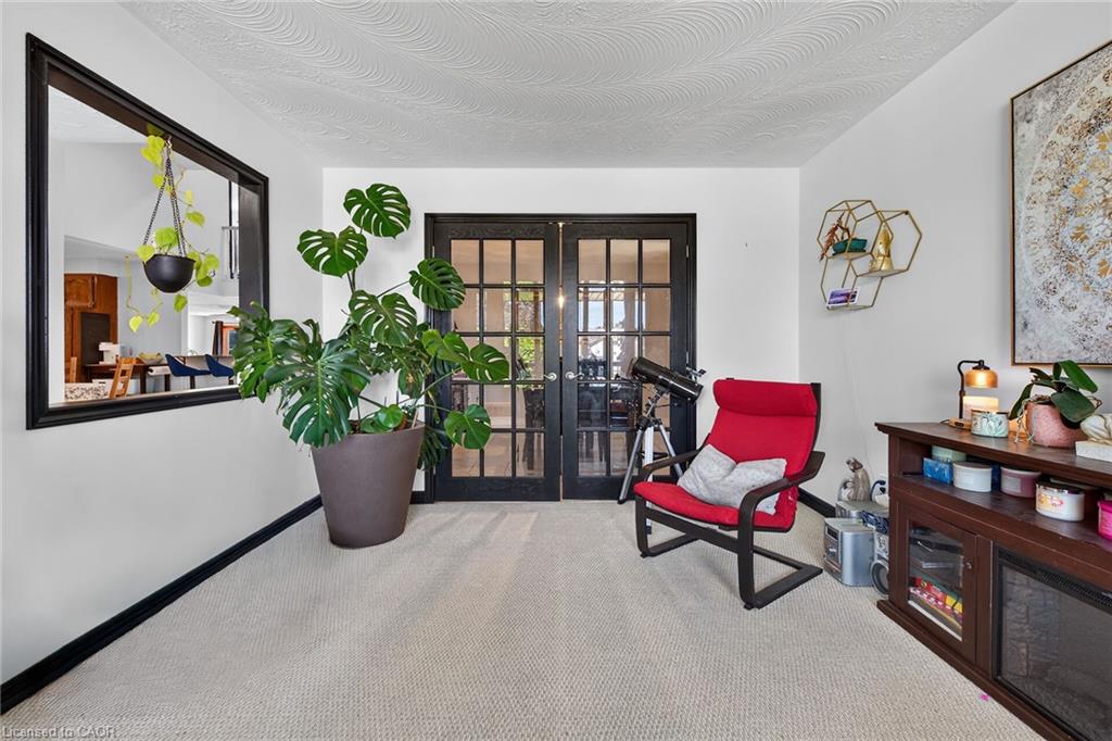15 Ellen Avenue Property Photo 8
