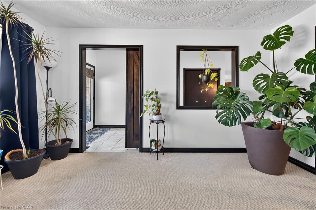15 Ellen Avenue Property Photo 10