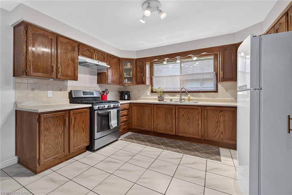 15 Ellen Avenue Property Photo 18