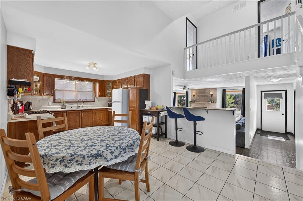15 Ellen Avenue Property Photo 22