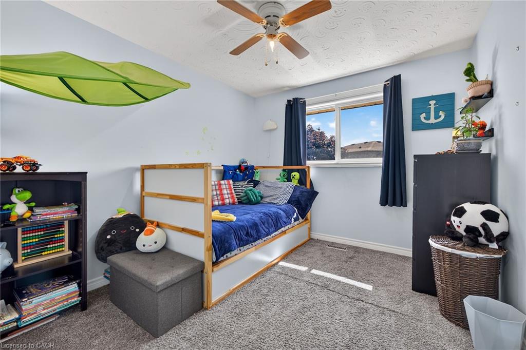 15 Ellen Avenue Property Photo 39