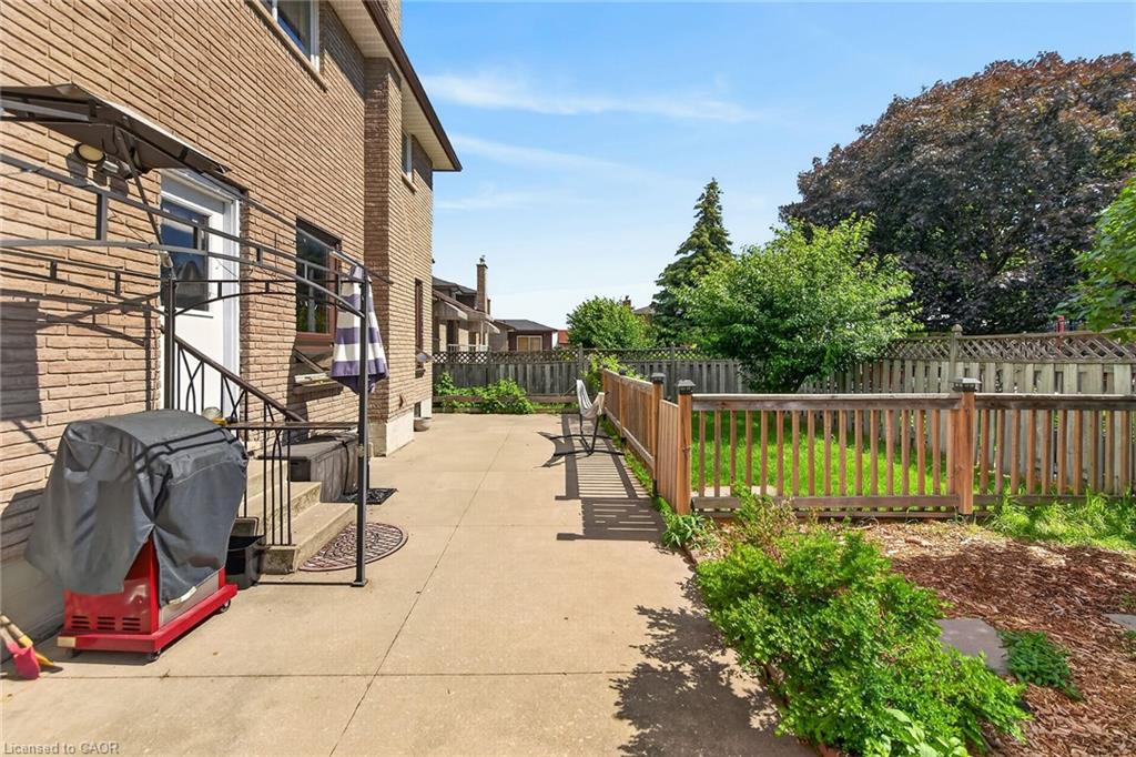 15 Ellen Avenue Property Photo 45