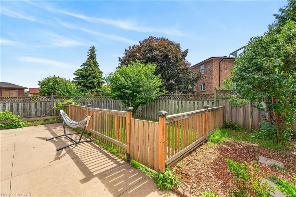 15 Ellen Avenue Property Photo 47