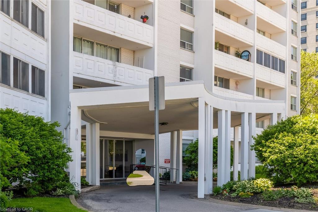 1007-35 Towering Heights Boulevard Property Photo 16