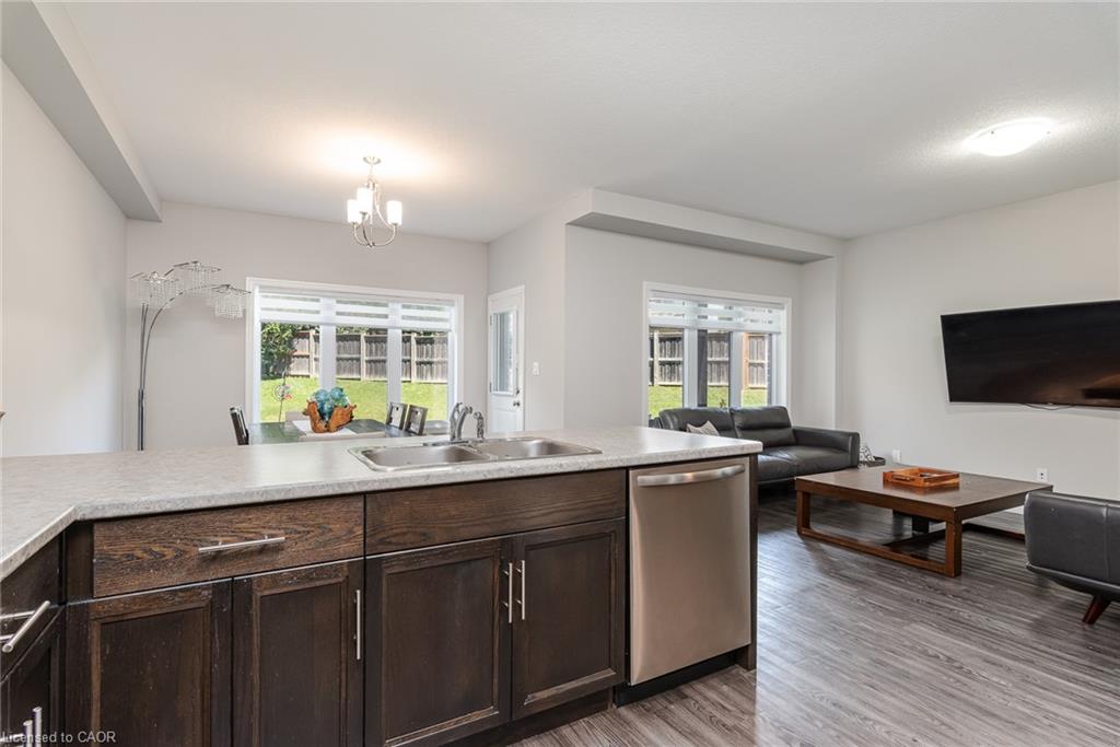 51 Crab Apple Court Property Photo 29