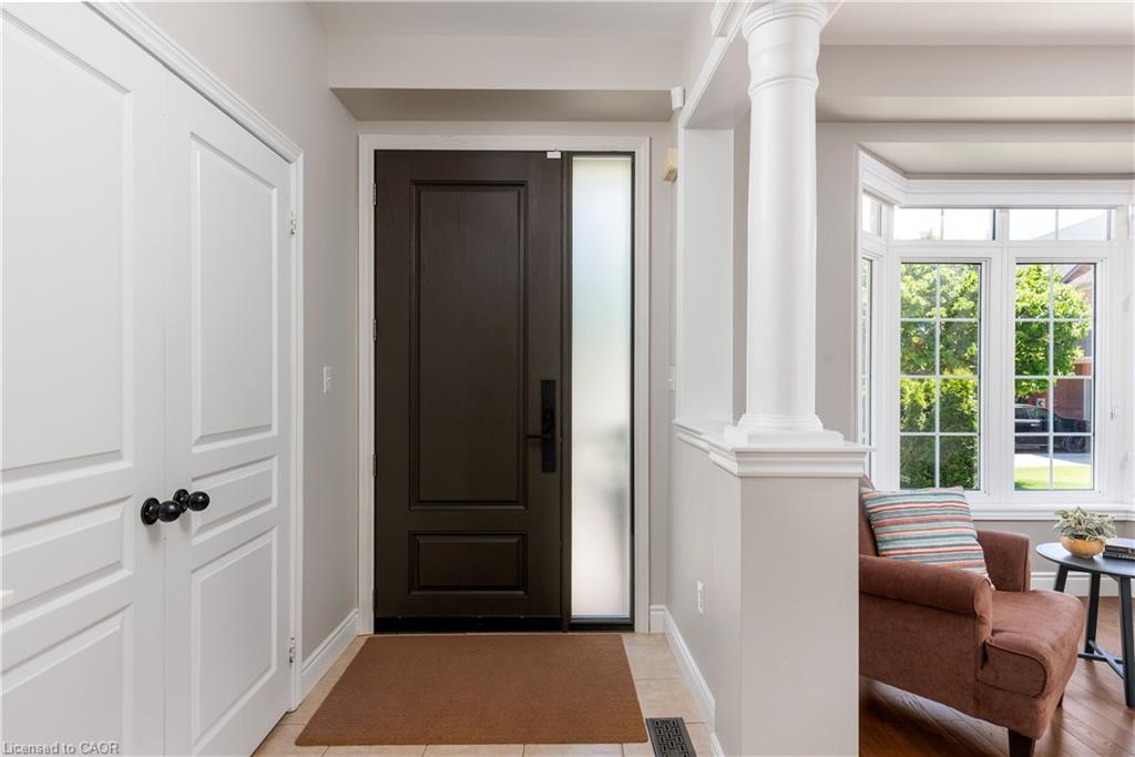 2277 Blue Oak Circle Property Photo 6