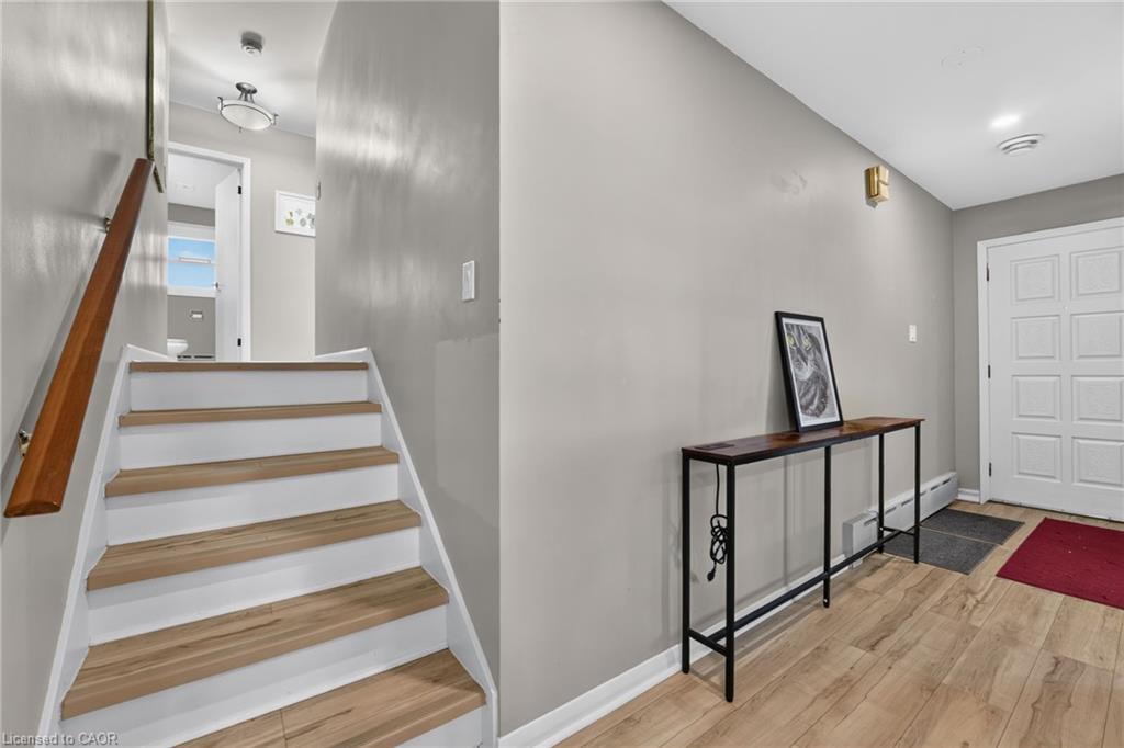 300 Knoll Street Property Photo 11