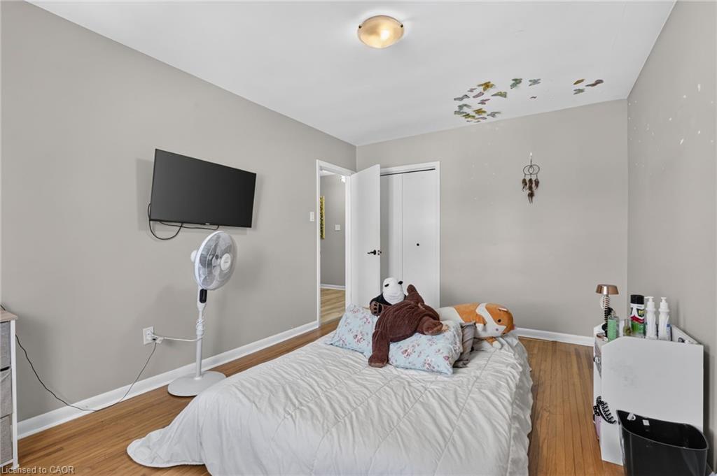 300 Knoll Street Property Photo 15
