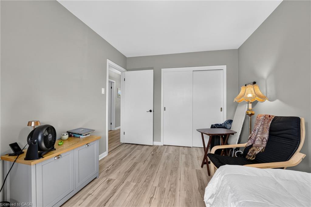 300 Knoll Street Property Photo 17