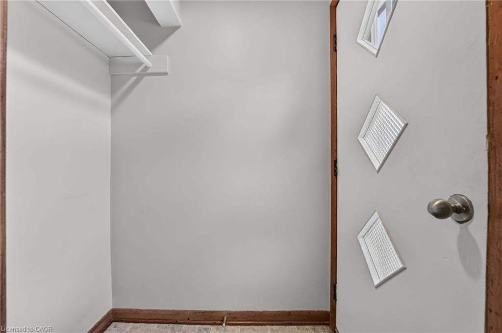 300 Knoll Street Property Photo 27