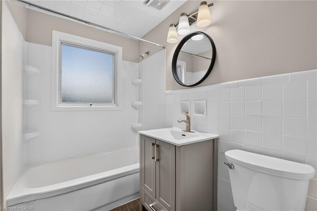 300 Knoll Street Property Photo 37