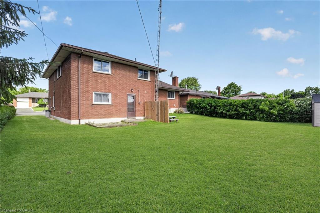 300 Knoll Street Property Photo 42