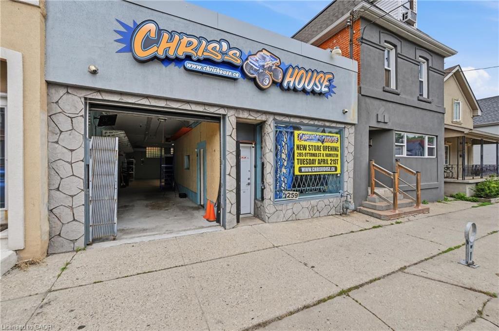 259 Cannon Street E Property Photo 4