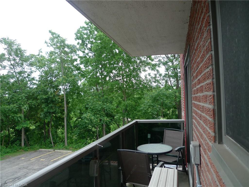 26-2373 King Street Property Photo 32