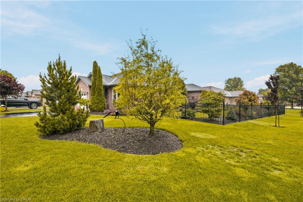 115 Milton Seiler Crescent Property Photo 44