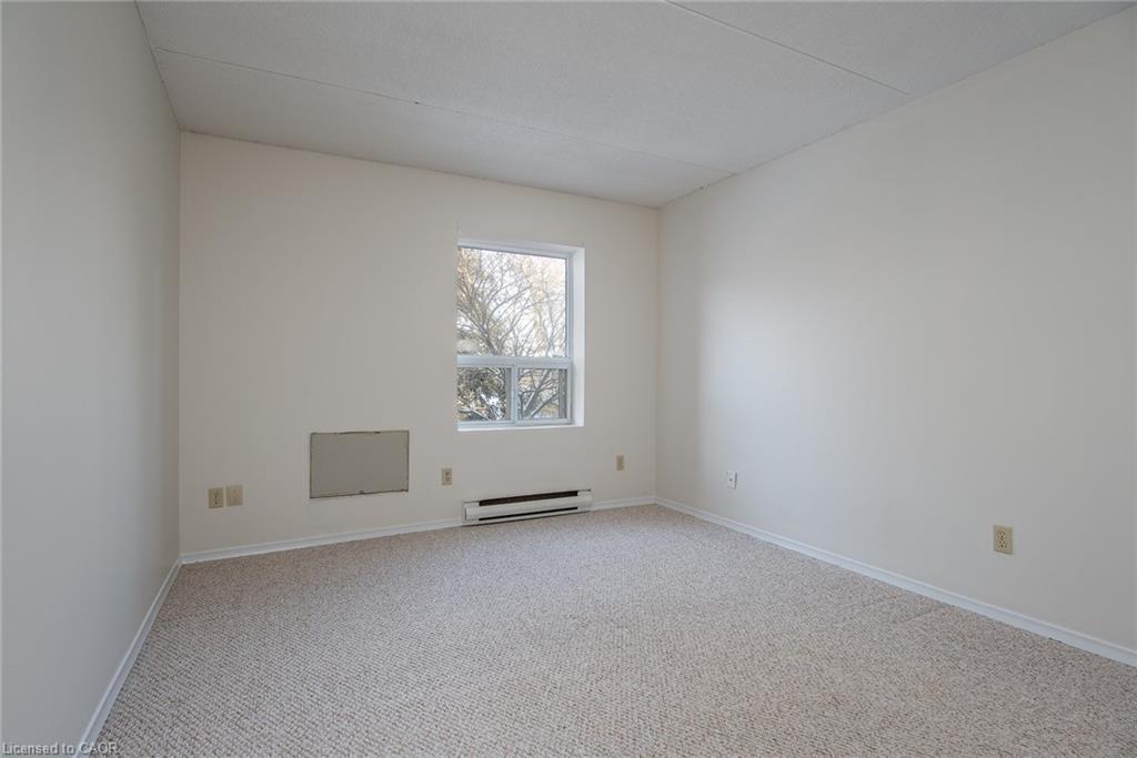 207-384 Erb Street Property Photo 29