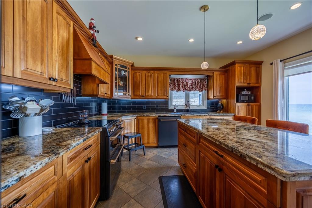 140 Brown Street Property Photo 8