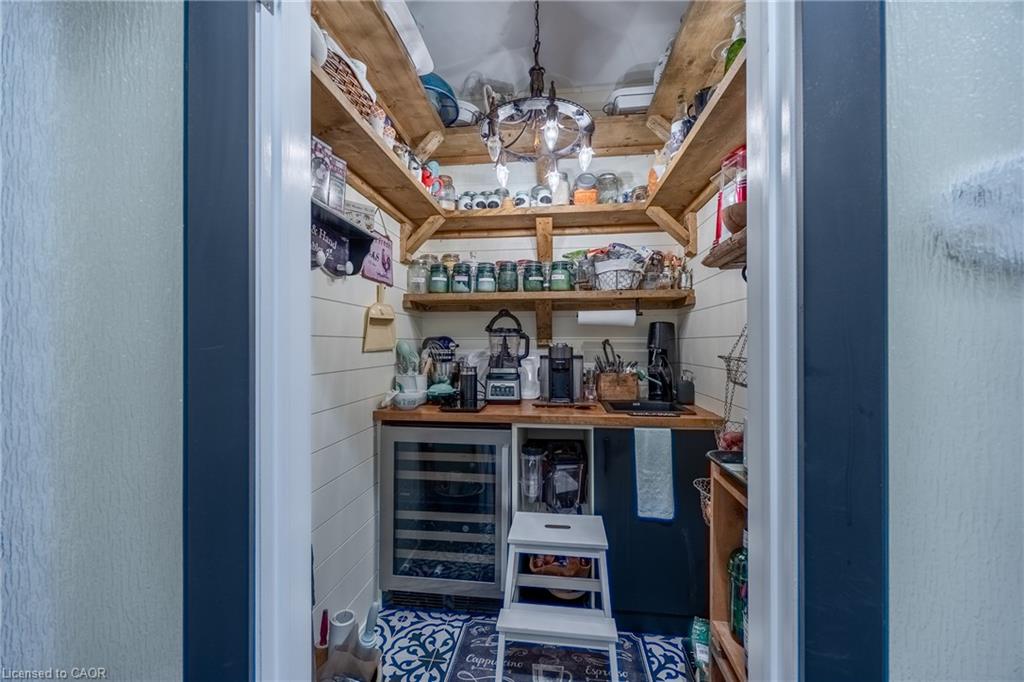 140 Brown Street Property Photo 9