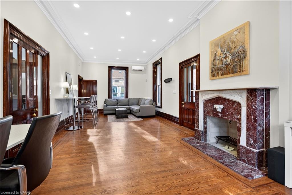 183 James Street S Property Photo 15