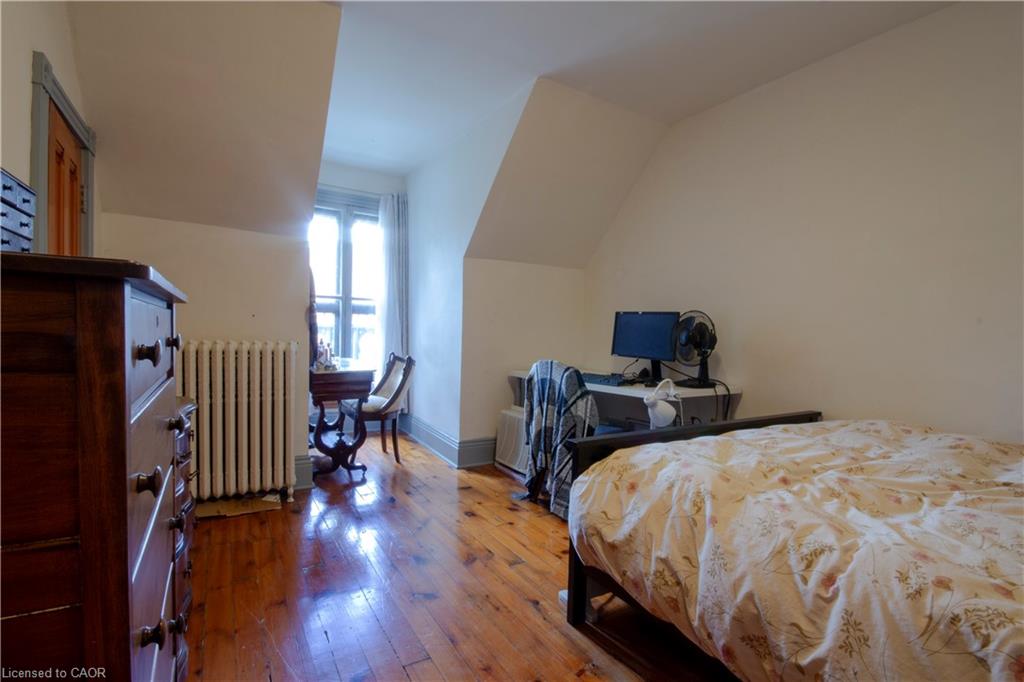 183 James Street S Property Photo 32