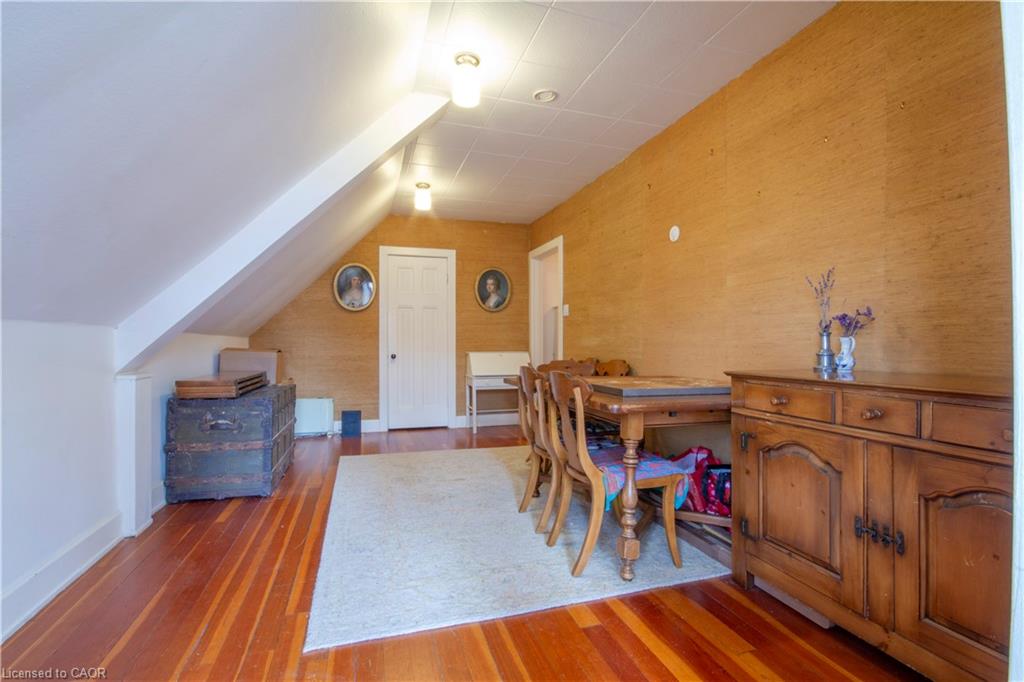 183 James Street S Property Photo 33