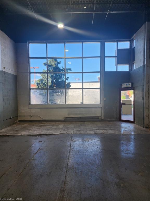 5100 South Service Road Property Photo 3