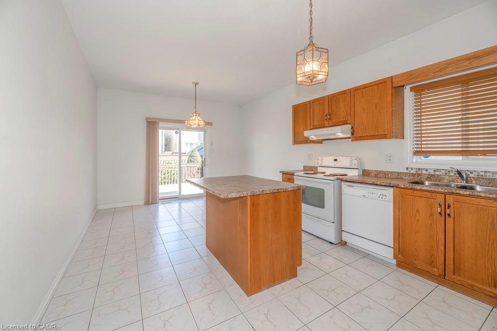 802 Coldstream Drive Property Photo 9