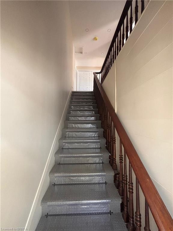 130 King Street Property Photo 2