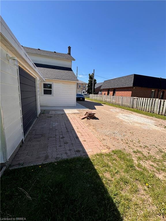 130 King Street Property Photo 11