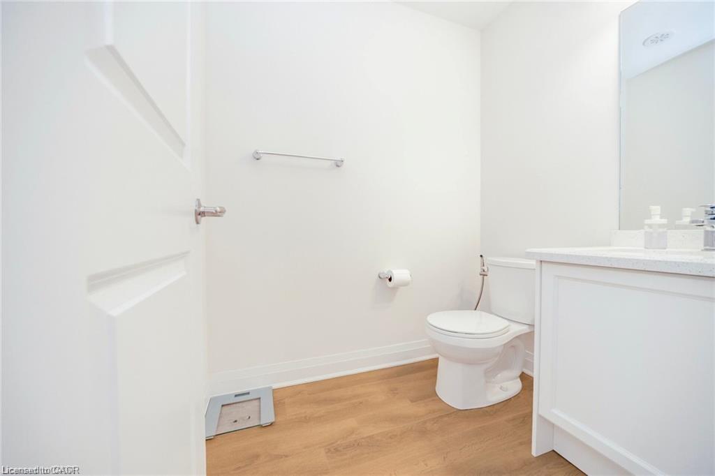 43-305 Garner Road W Property Photo 25
