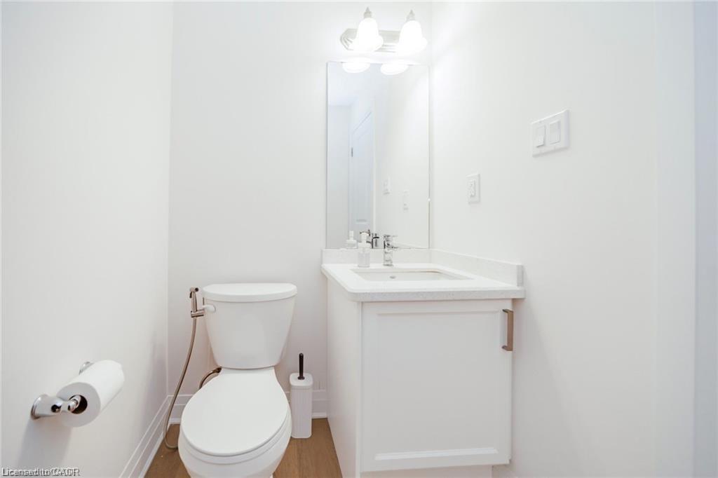 43-305 Garner Road W Property Photo 26