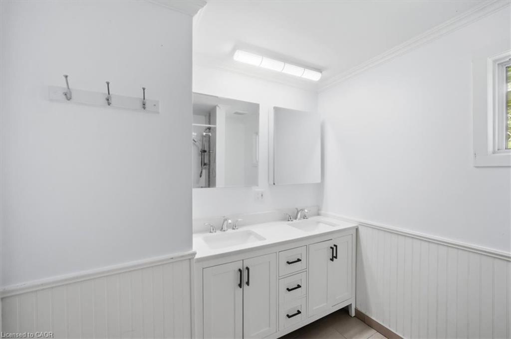 21626 Highway 48 Property Photo 14