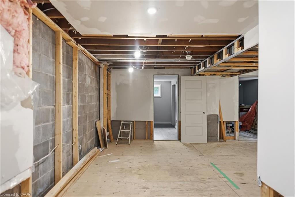 21626 Highway 48 Property Photo 18