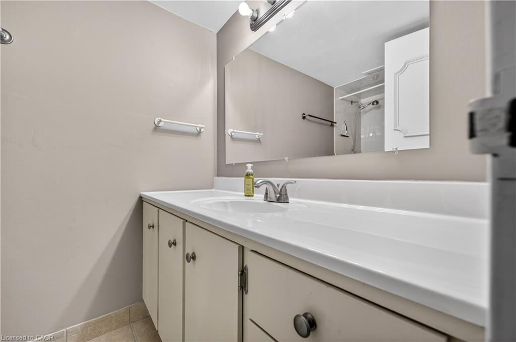 802-301 Frances Avenue Property Photo 35