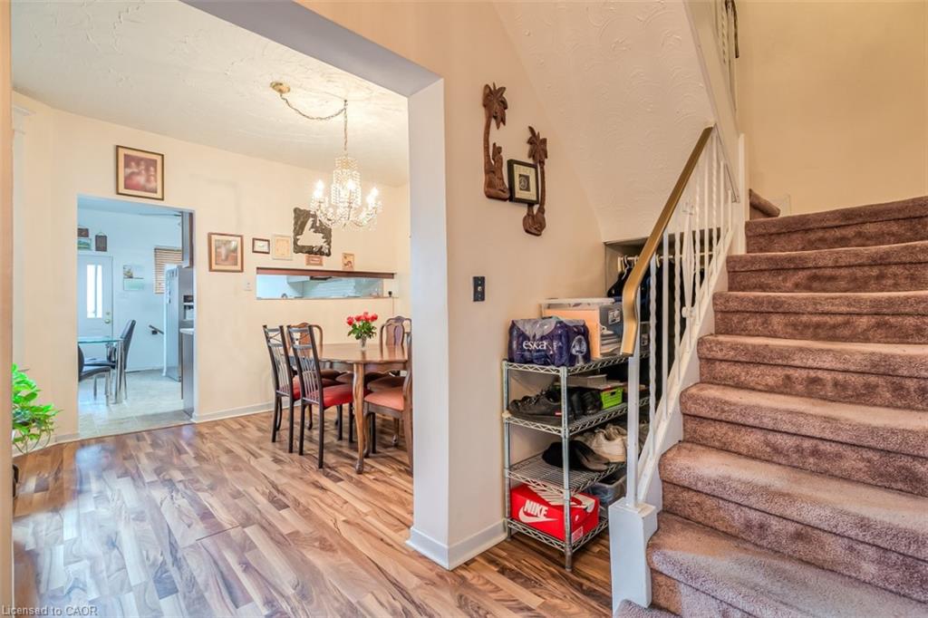 41 Springhurst Avenue Property Photo 5