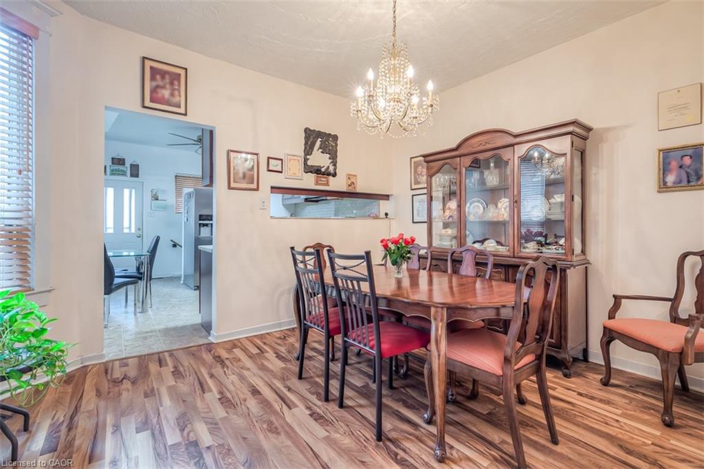 41 Springhurst Avenue Property Photo 6