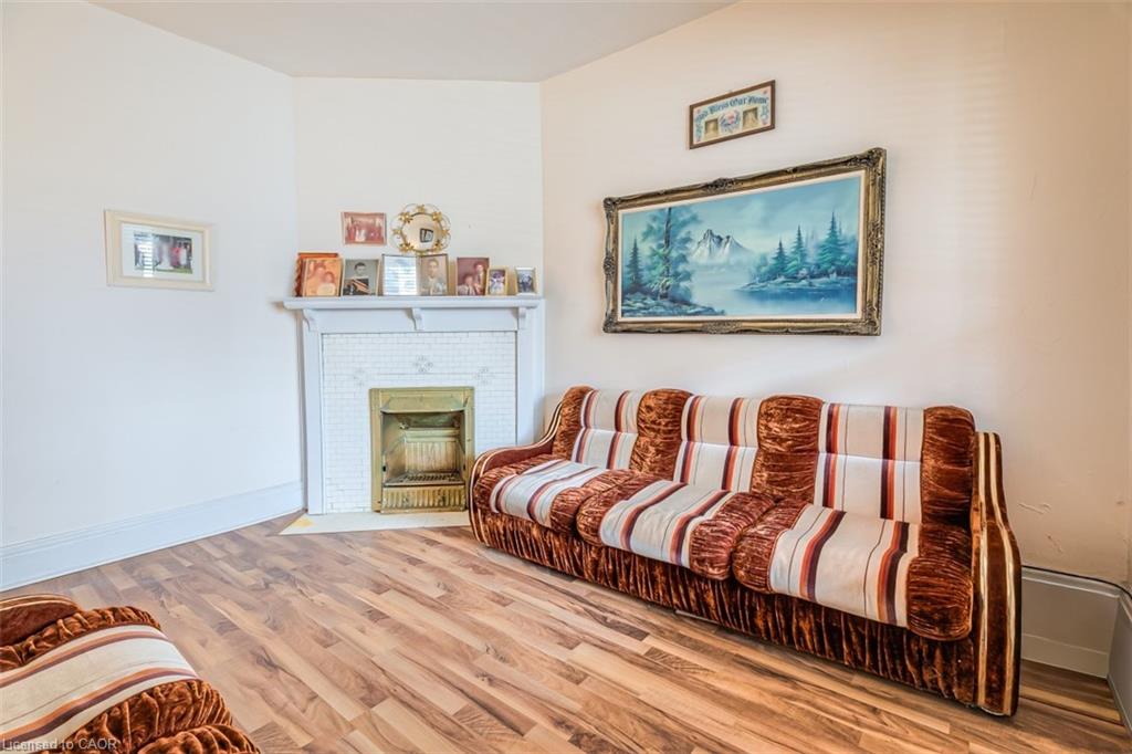 41 Springhurst Avenue Property Photo 29