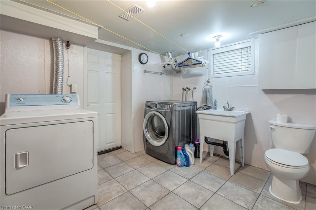 41 Springhurst Avenue Property Photo 33