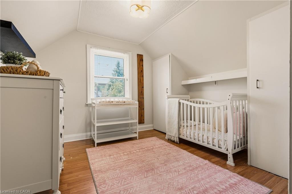 148 Huxley Avenue S Property Photo 19