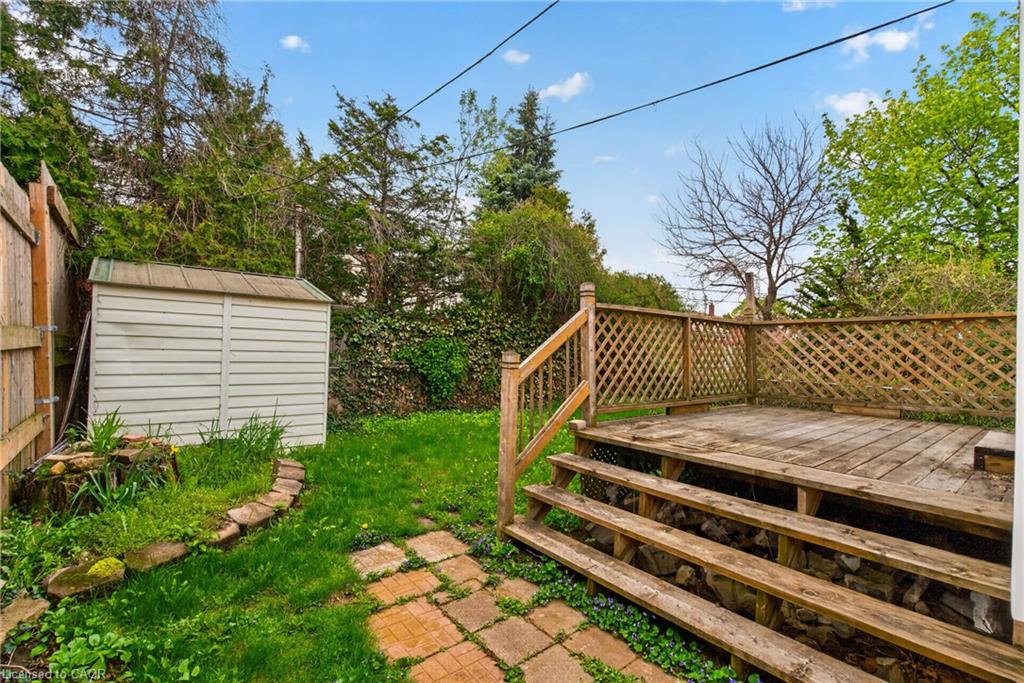 148 Huxley Avenue S Property Photo 37