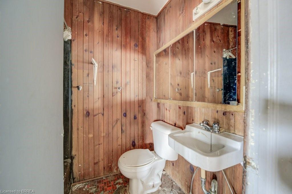 36 Norfolk Street S Property Photo 25