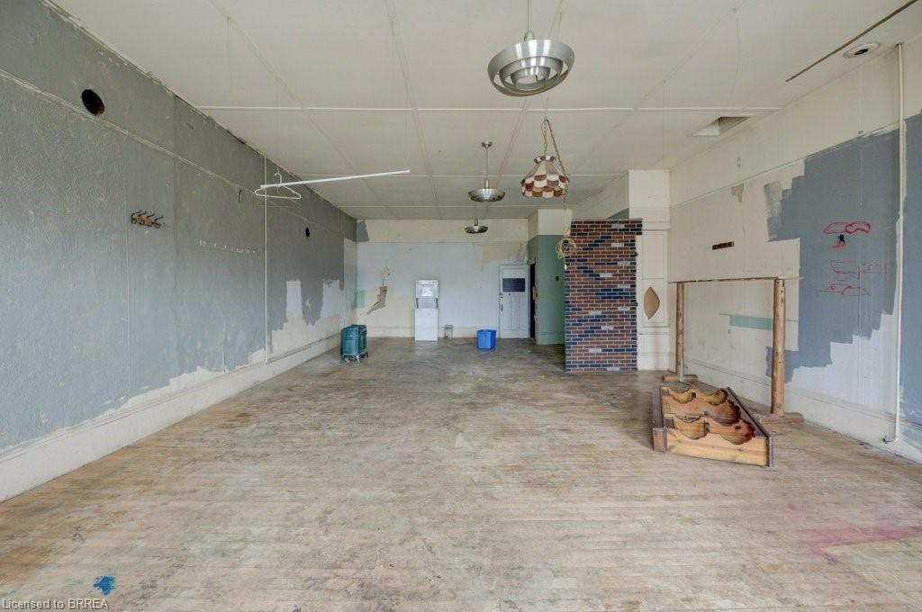 36 Norfolk Street S Property Photo 16