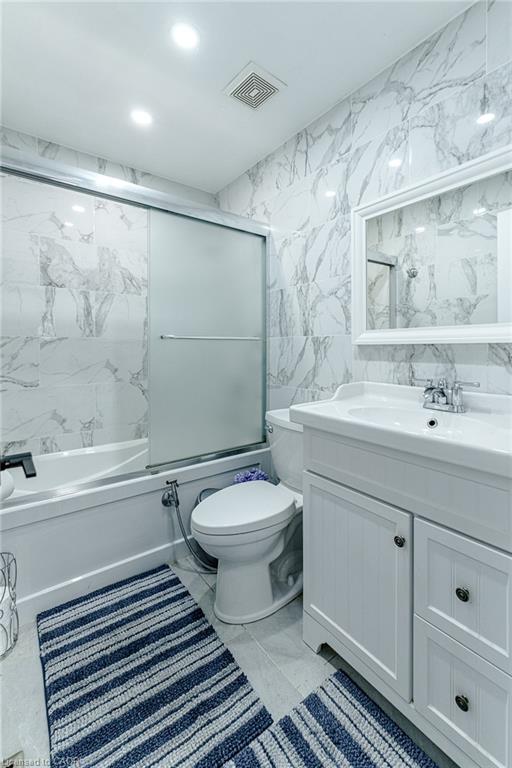 6540 Twenty Road E Property Photo 14